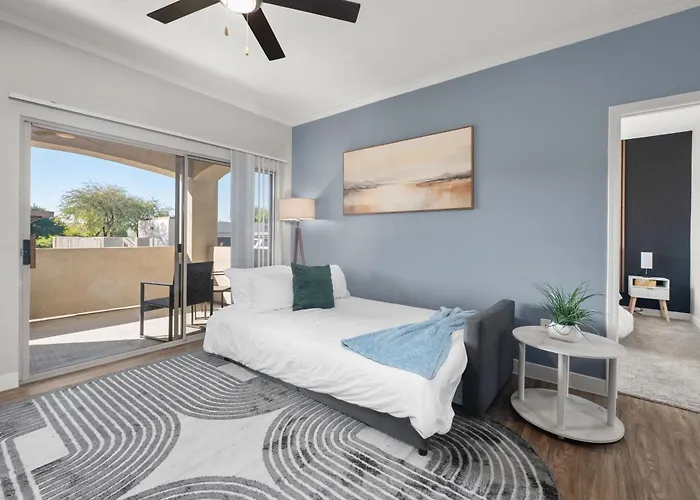 2br Getaway Near Thompson Peak With Pool & Parking *