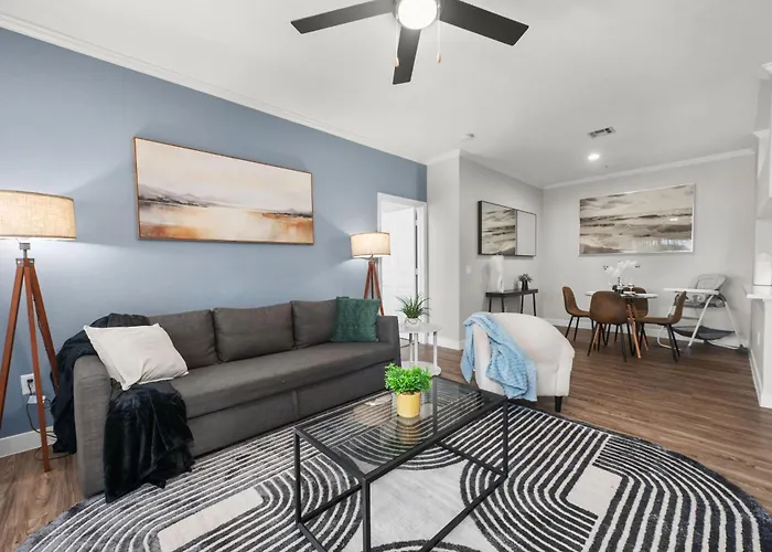 2br Getaway Near Thompson Peak With Pool & Parking Apartment Scottsdale