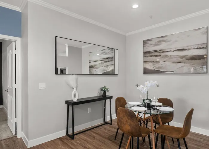 2br Getaway Near Thompson Peak With Pool & Parking Apartment