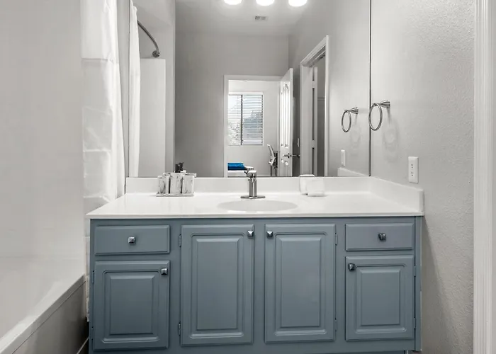 2br Getaway Near Thompson Peak With Pool & Parking Scottsdale